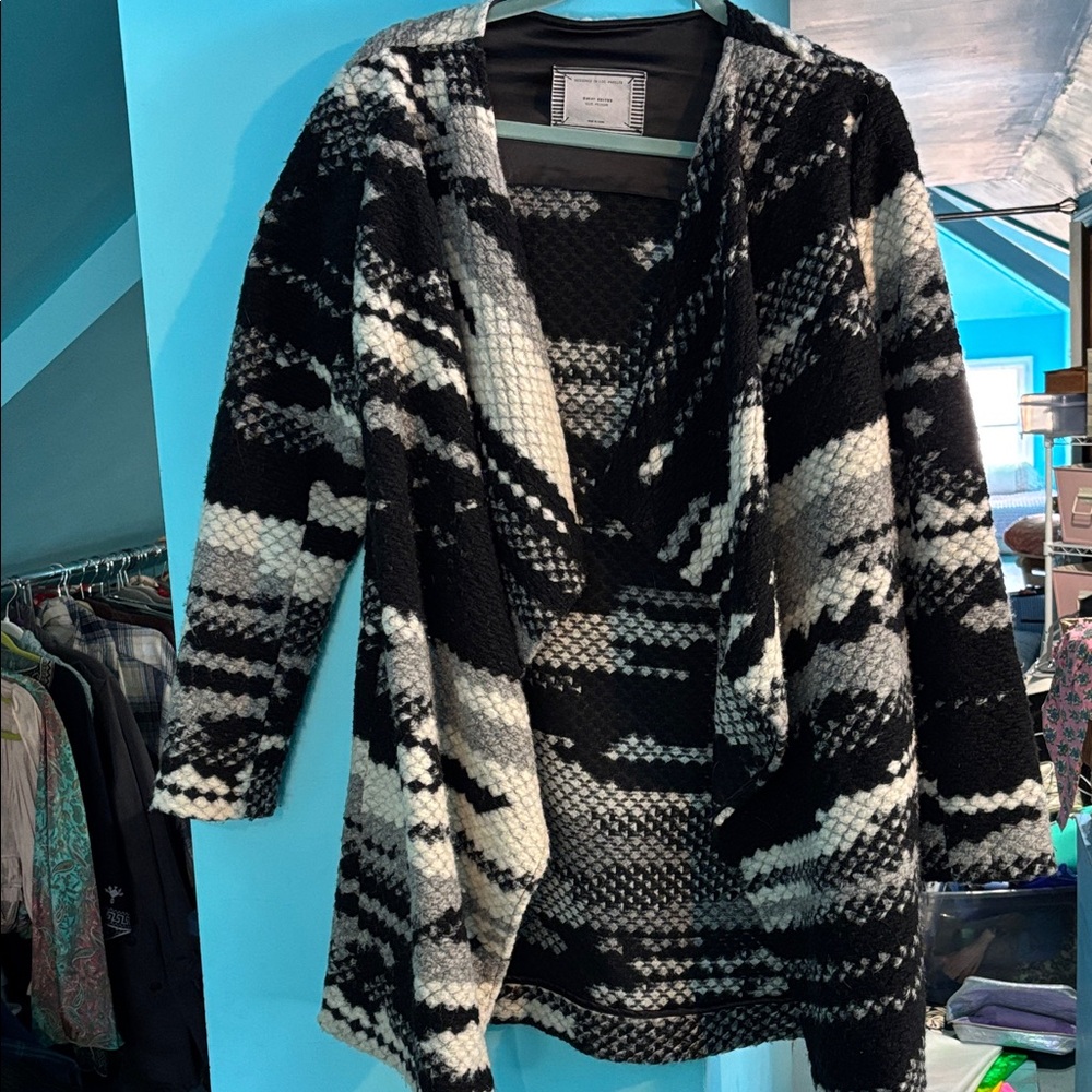 Black & White Open-Front Patterned Women's Cardigan